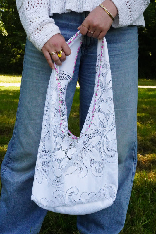 SAC FOURRE TOUT DENTELLE