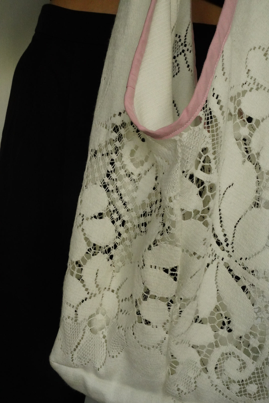 SAC FOURRE TOUT DENTELLE